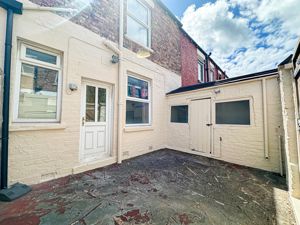 Photo 17- click for photo gallery